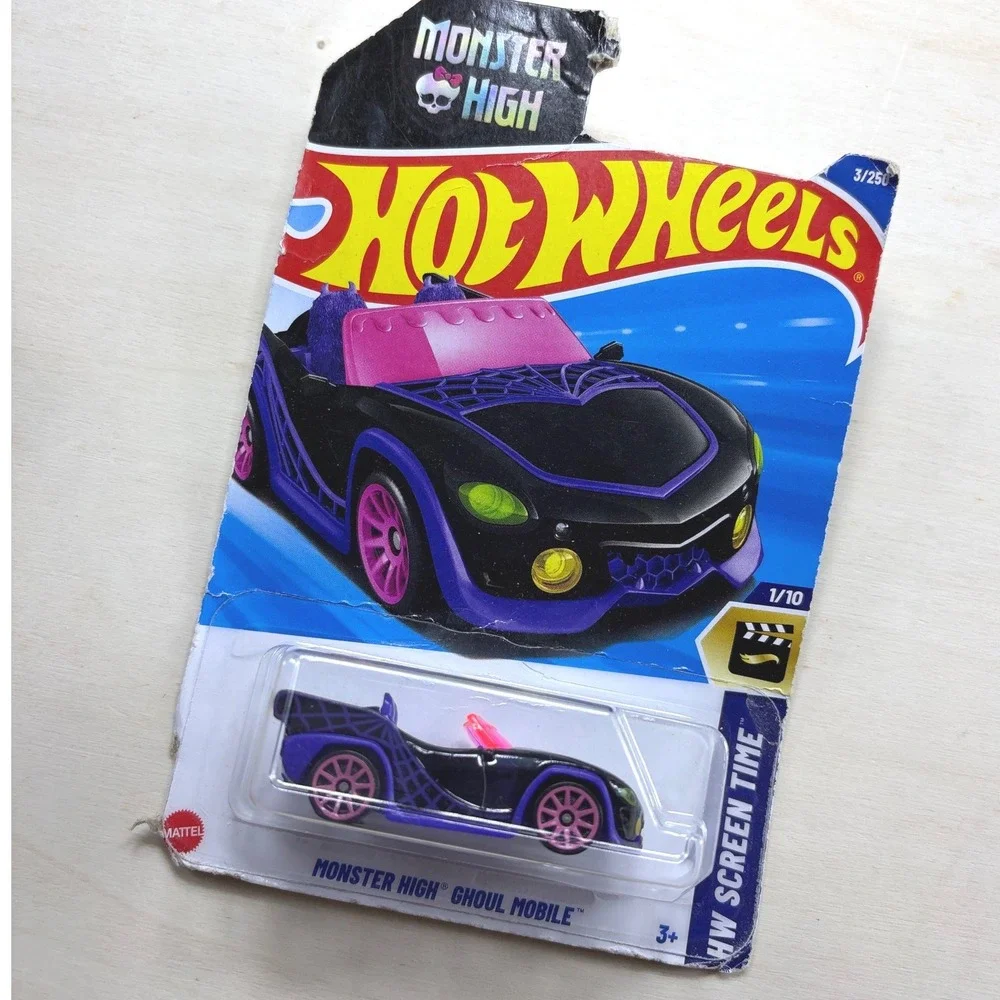 Hot Wheels Monster High Ghoul Mobile HW Screen Time Black Purple Die-Cast Car